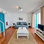 Апартаменты Townhouse Prainha