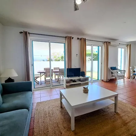 Апартаменты Townhouse Prainha *