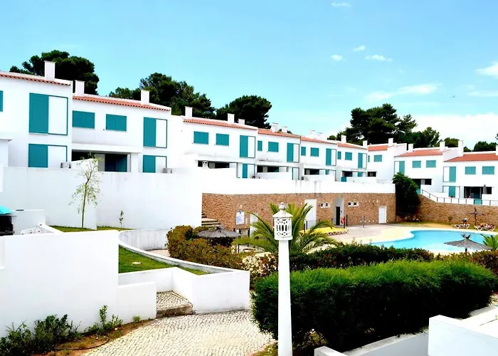 Townhouse Prainha אלבור