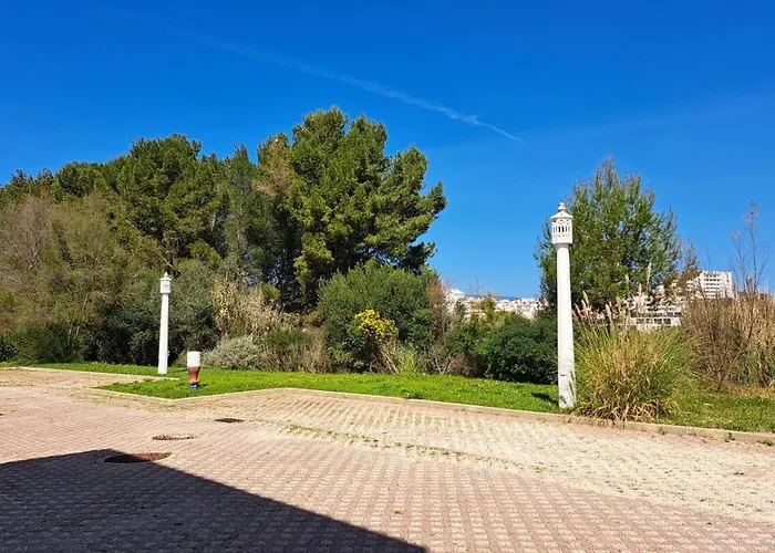 Townhouse Prainha אלבור