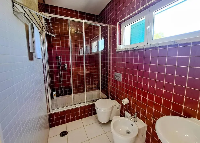 Townhouse Prainha * אלבור